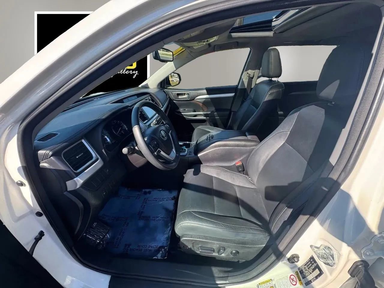 Used 2014 Toyota Highlander XLE AWD/4WD image 9