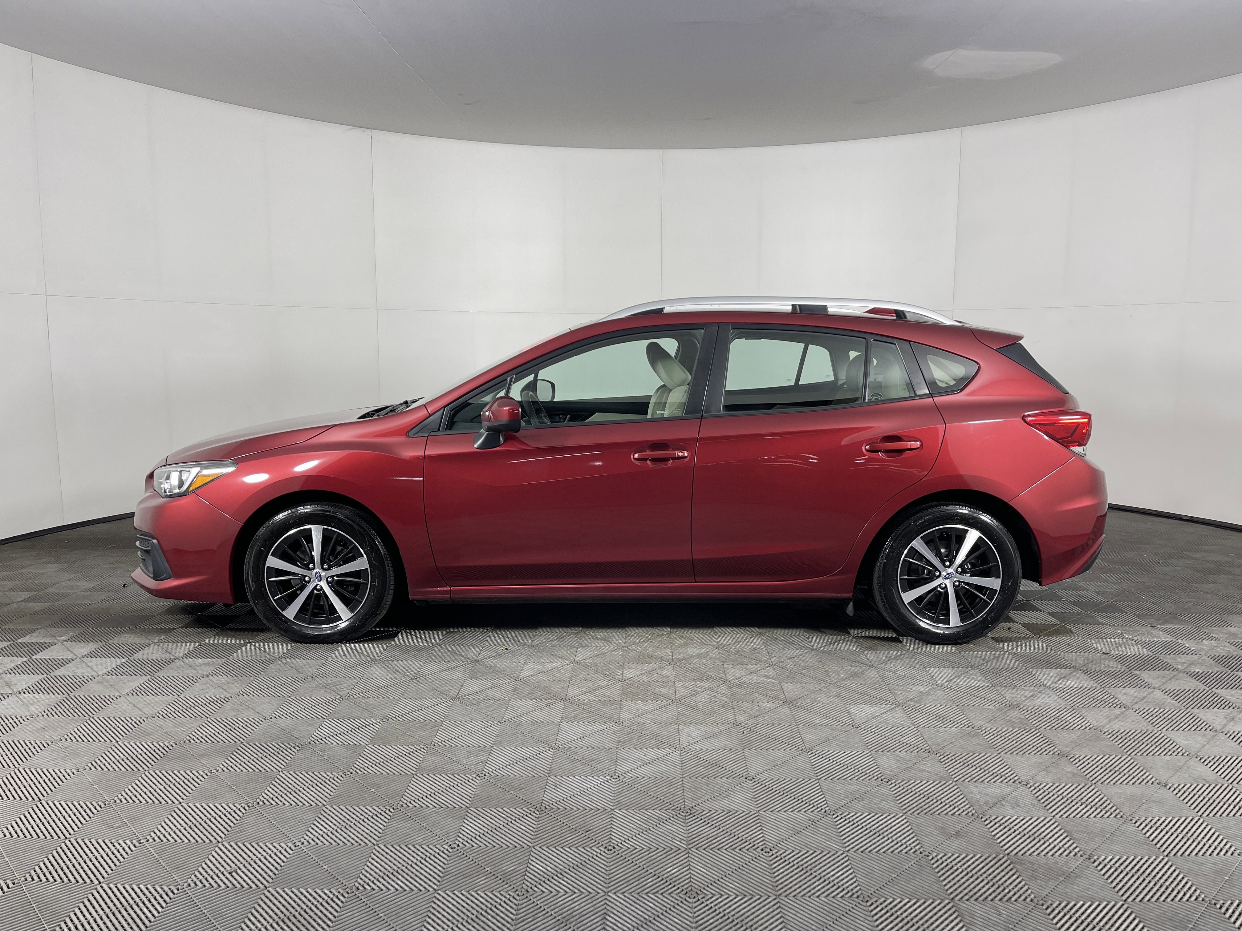 Used 2023 Subaru Impreza Premium image 3