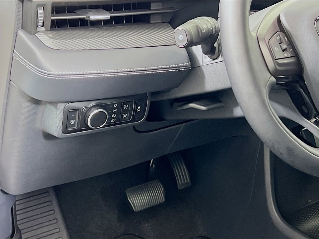 Used 2025 Ford Mustang Mach-E Premium image 13