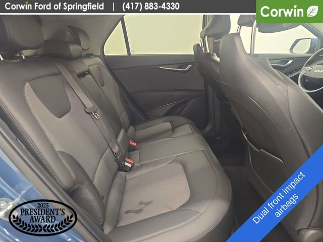 Used 2023 Kia Niro EX w/ EX Cold Weather Package FWD image 12