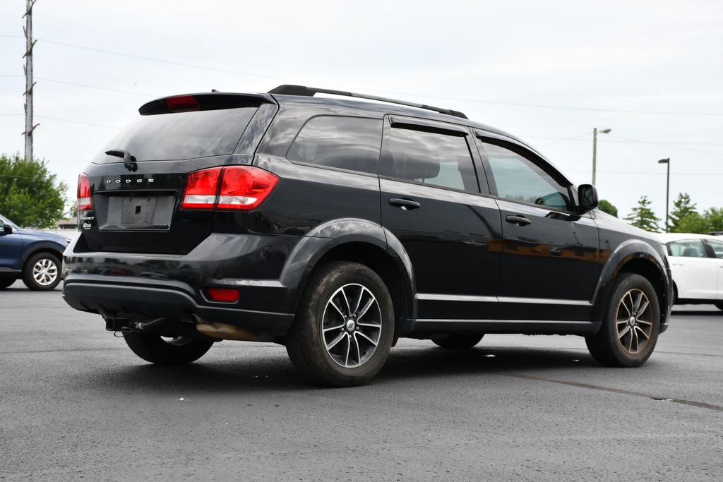 Used 2019 Dodge Journey SE w/ Connectivity Group FWD image 7