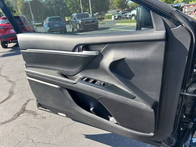 Used 2018 Toyota Camry SE image 26