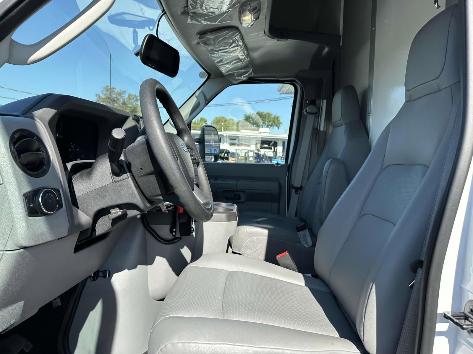 New 2025 Ford E-350 and Econoline 350 Super Duty w/ Power Equipment Group image 9