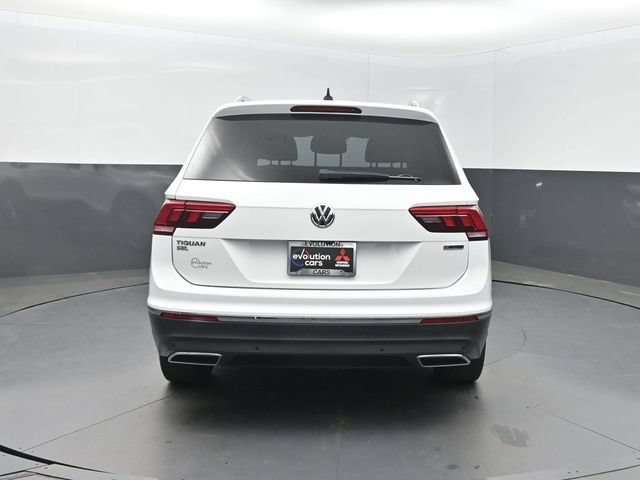 Used 2021 Volkswagen Tiguan SEL AWD/4WD image 32