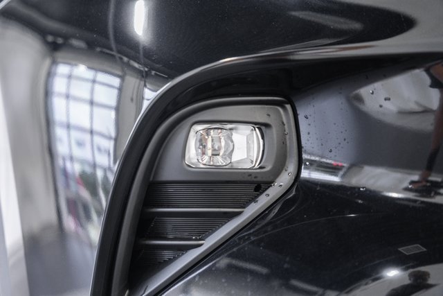 New 2025 Toyota Highlander Platinum image 13