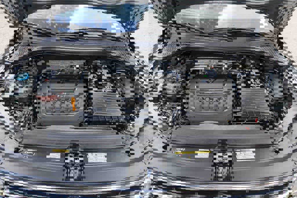 Used 2022 Volkswagen Tiguan SE w/ Panoramic Sunroof Package image 27