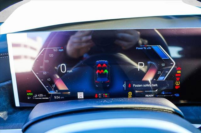 New 2026 BMW X5 xDrive50e w/ M Sport Package image 14