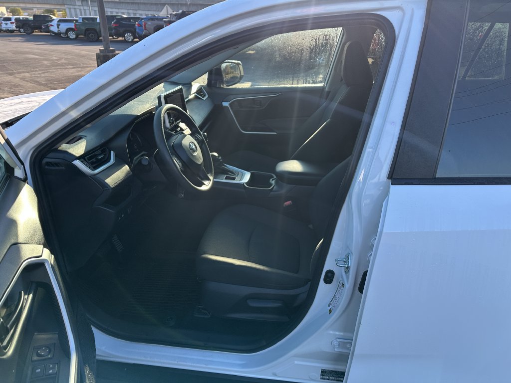 Certified 2025 Toyota RAV4 LE AWD/4WD image 14