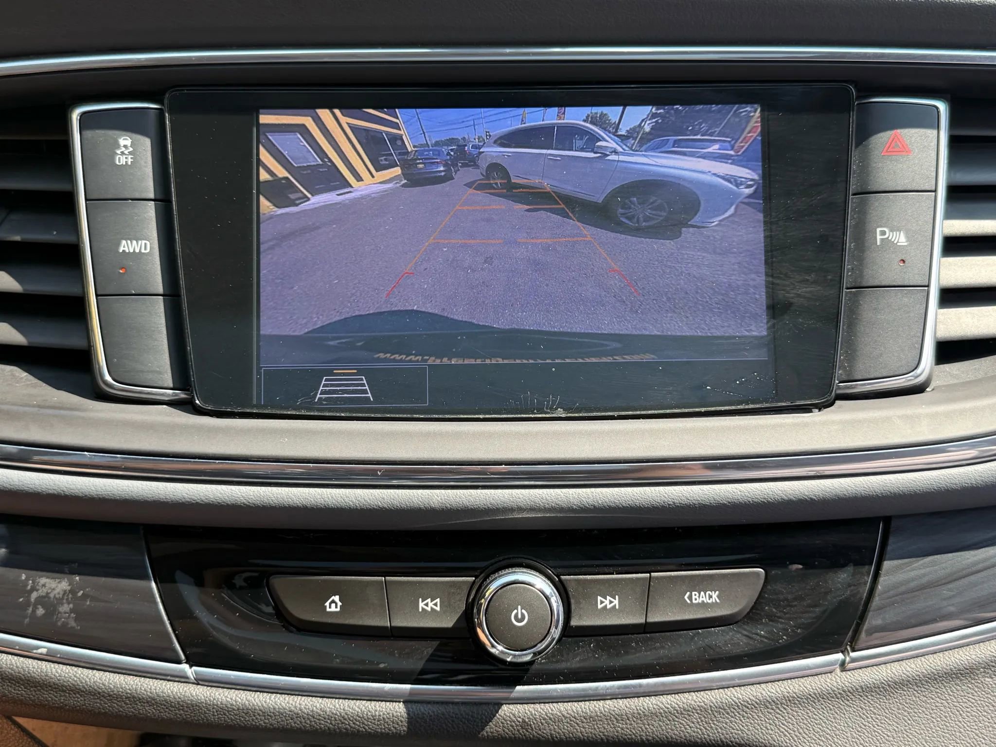 Used 2020 Buick Enclave Essence w/ Sport Touring Edition image 16