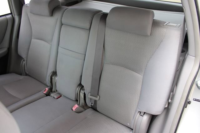 Used 2005 Toyota Highlander 4WD V6 w/ 3rd Row image 20