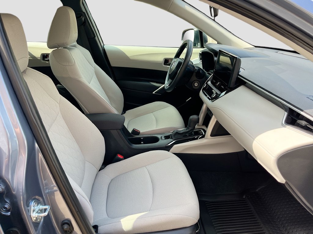 Used 2025 Toyota Corolla Cross L FWD image 28