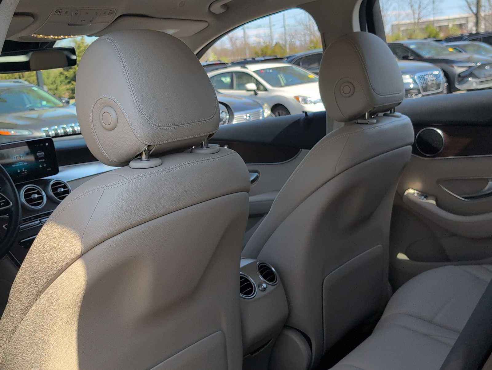 Used 2022 Mercedes-Benz GLC 300 4MATIC image 18