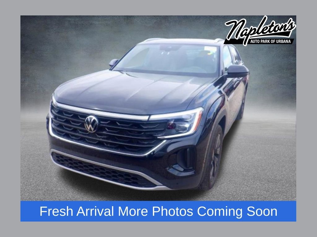 Used 2025 Volkswagen Atlas Cross Sport SE image 1