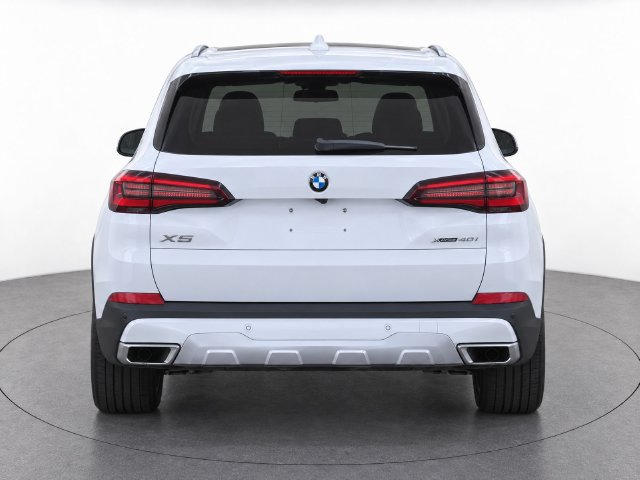 Used 2023 BMW X5 xDrive40i w/ Premium Package AWD/4WD image 7