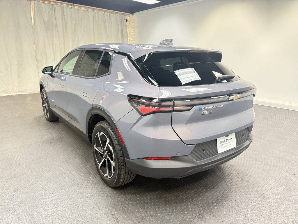 New 2026 Chevrolet Equinox EV LT image 3