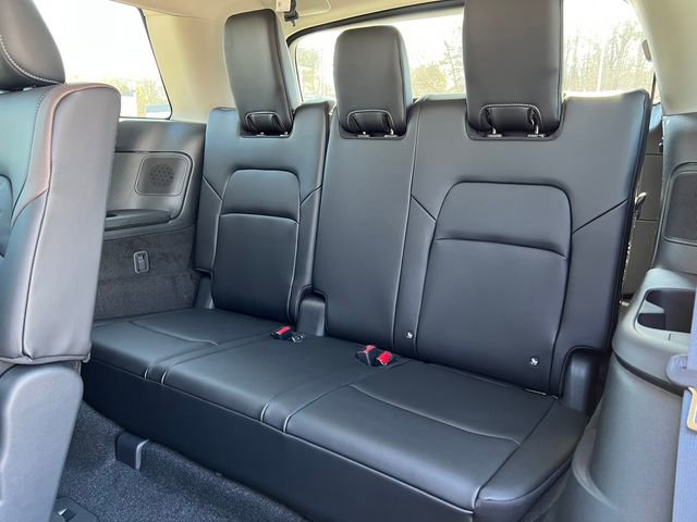 New 2026 Nissan Pathfinder Platinum image 6