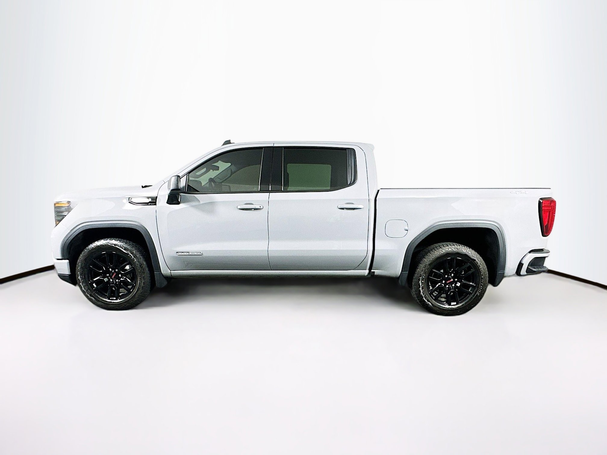 Used 2024 GMC Sierra 1500 Elevation AWD/4WD image 4