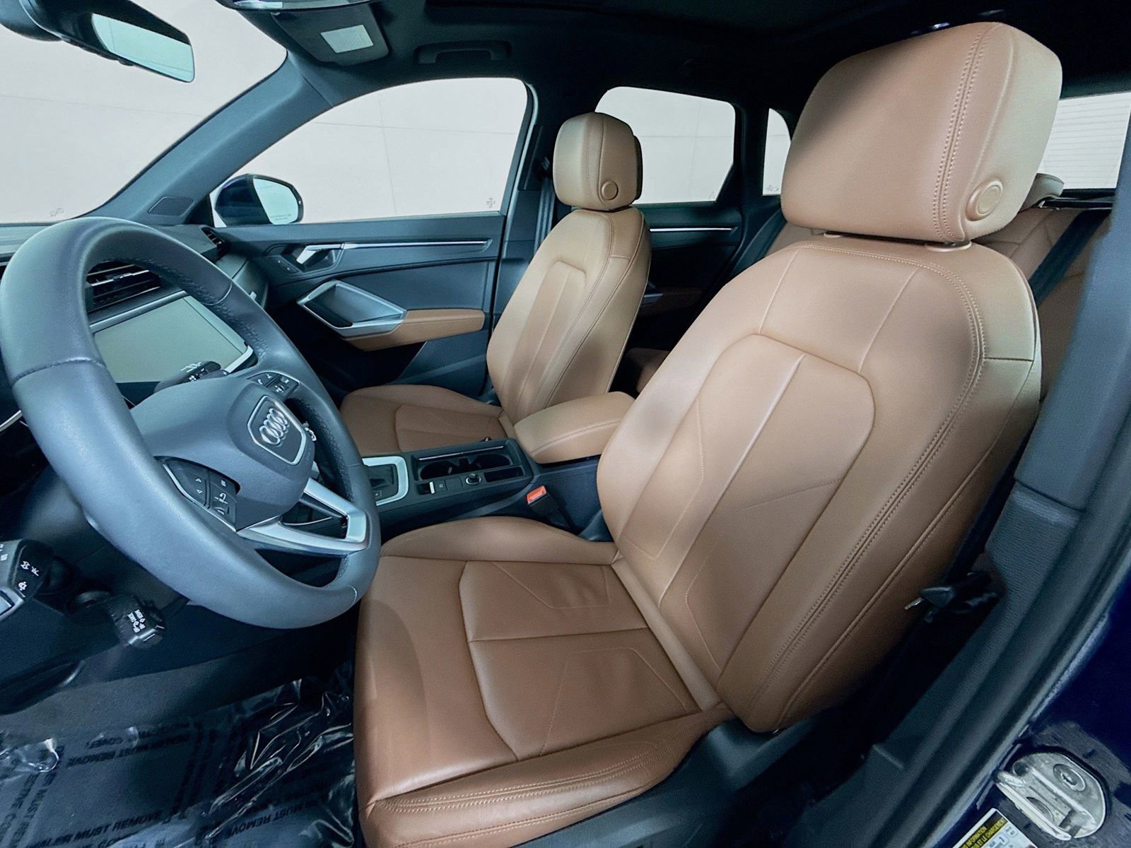 Certified 2025 Audi Q3 2.0T Premium Plus w/ Premium Plus Package image 5