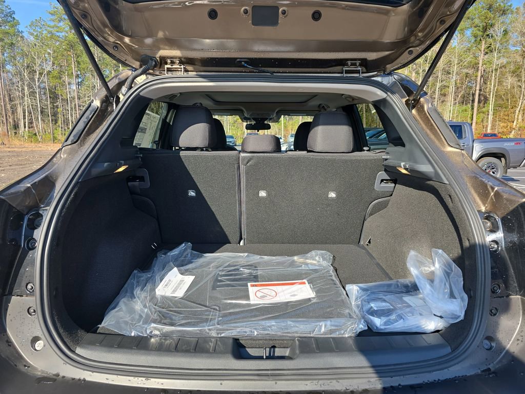 New 2026 Nissan Kicks SV w/ SV Premium Package image 15