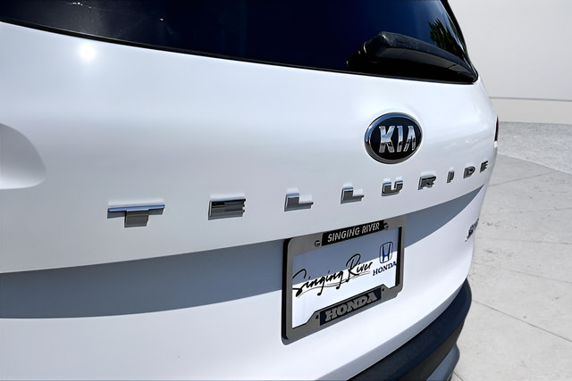 Used 2020 Kia Telluride S w/ S 8 Passenger Seating Package FWD image 33
