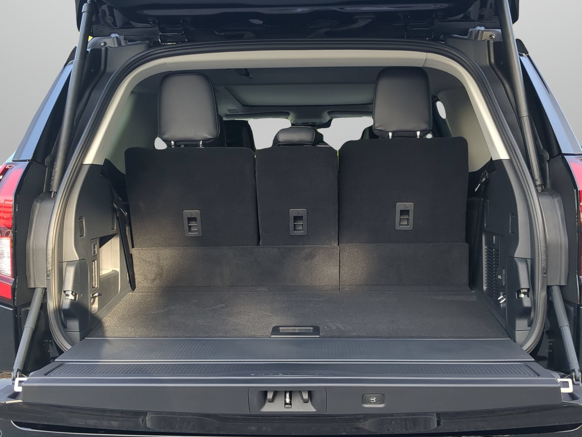 New 2027 Ford Expedition Platinum w/ Driver's Package RWD image 49