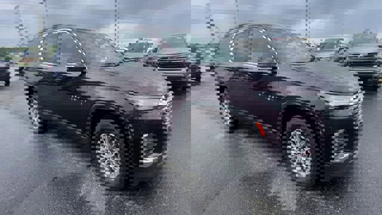 Used 2023 Chevrolet Traverse LT image 7