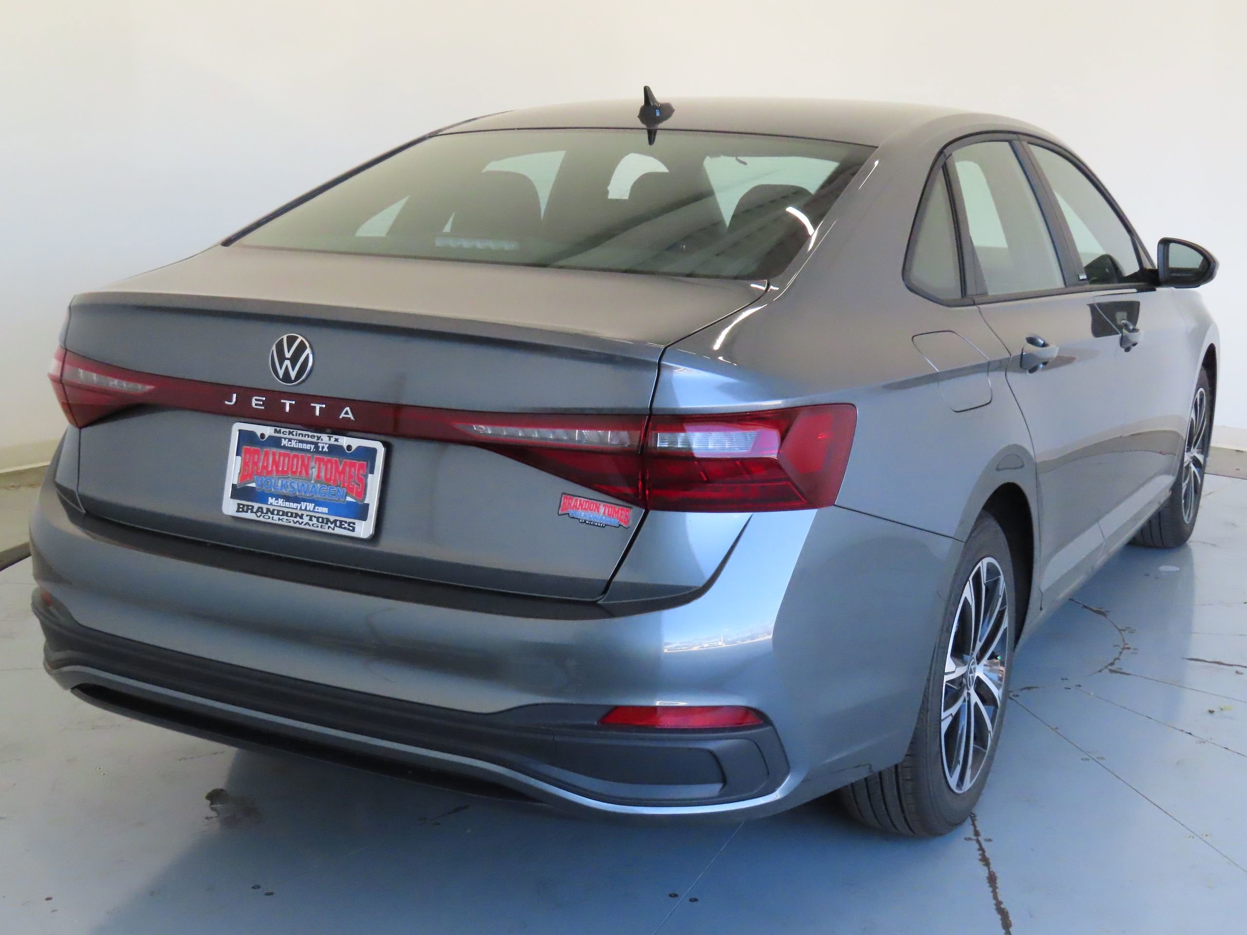 New 2026 Volkswagen Jetta Sport FWD image 3