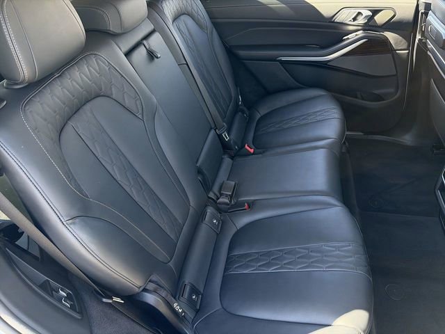 Used 2026 BMW X7 xDrive40i image 14