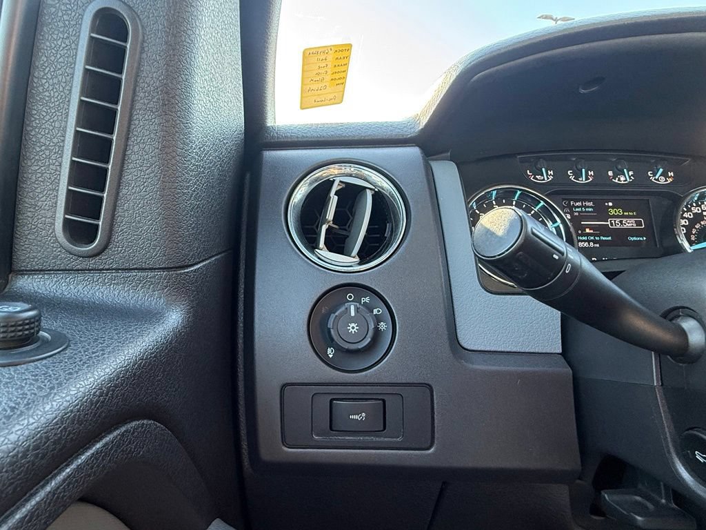 Used 2011 Ford F150 XLT w/ XLT Chrome Pkg AWD/4WD image 13