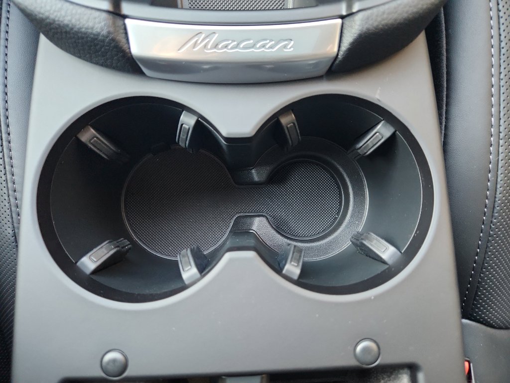 New 2026 Porsche Macan image 36