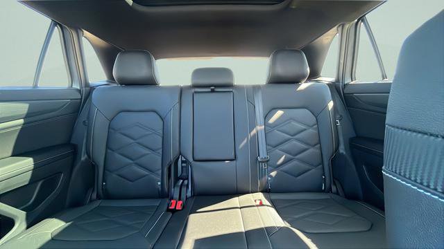 New 2026 Volkswagen Atlas Cross Sport SE image 20