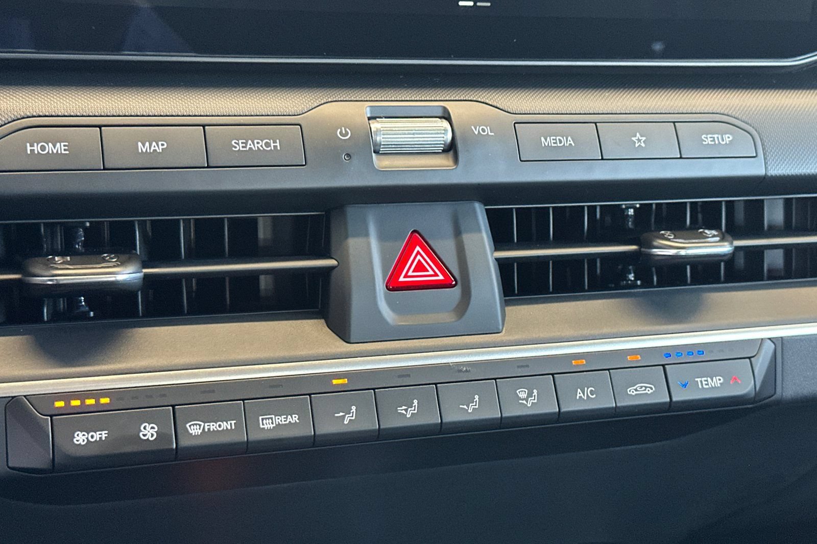 New 2026 Kia K4 FWD image 19