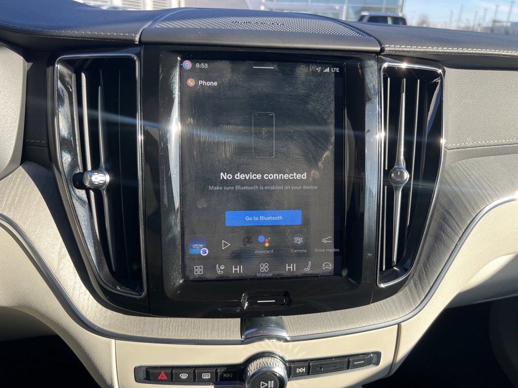 Certified 2024 Volvo XC60 T8 Ultimate w/ Climate Package image 6