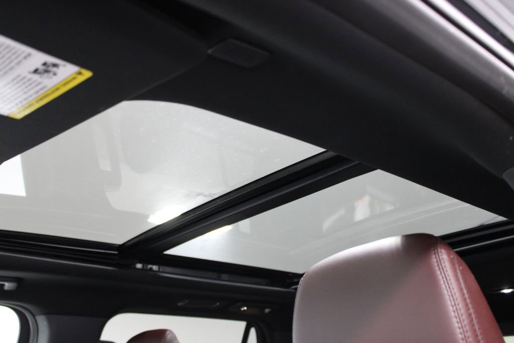 Used 2024 Ford Expedition Limited image 44