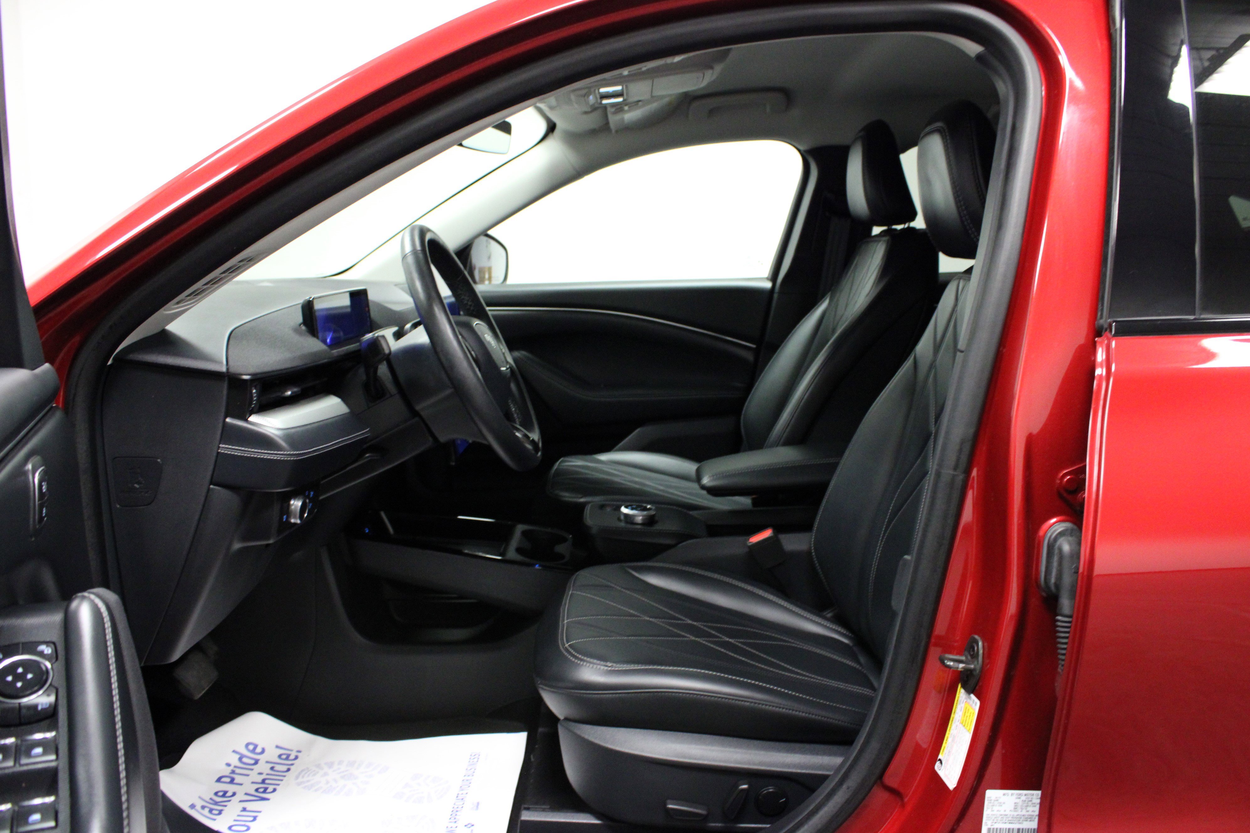 Used 2021 Ford Mustang Mach-E Select image 12