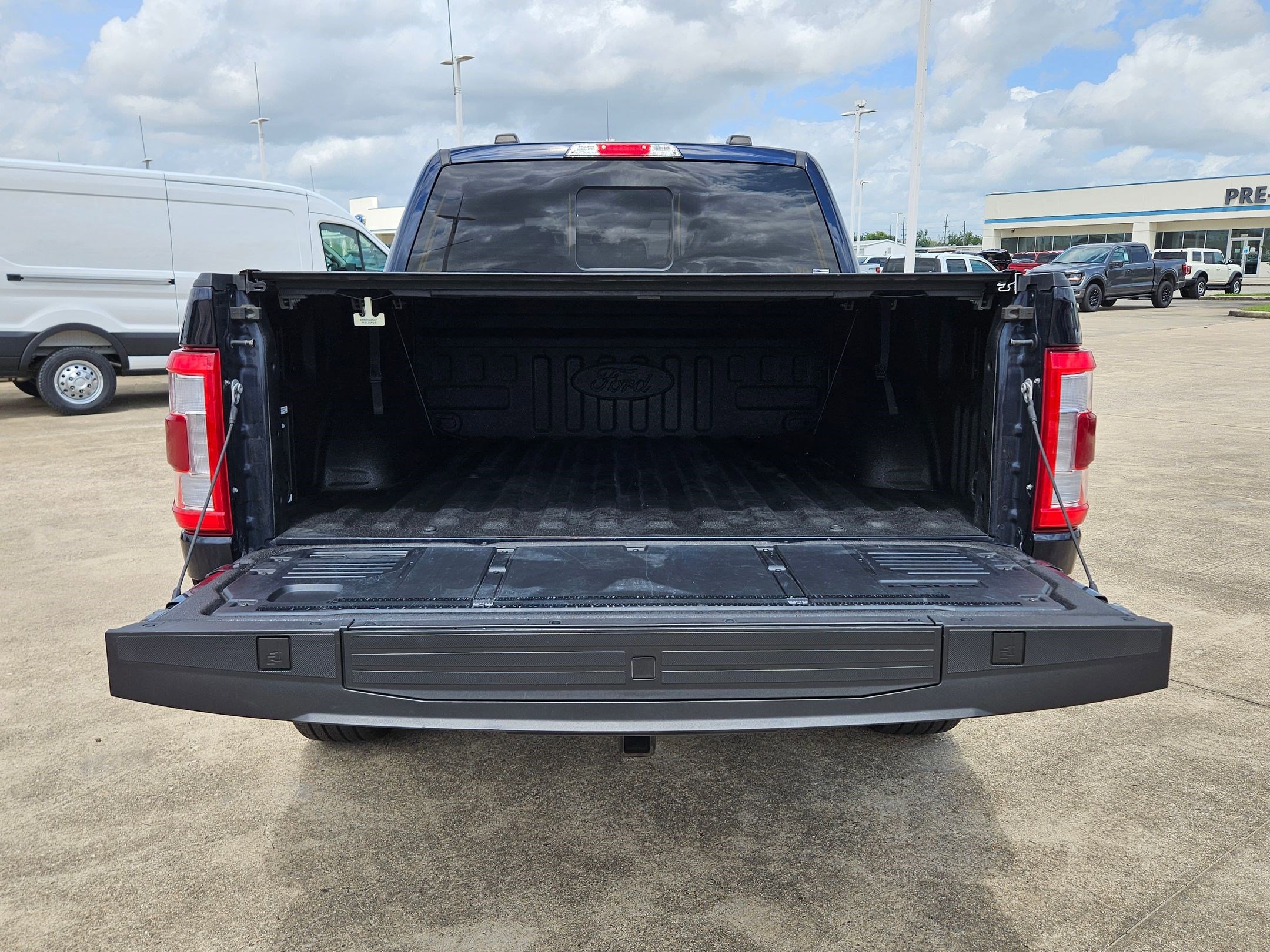 Used 2023 Ford F150 Limited image 28