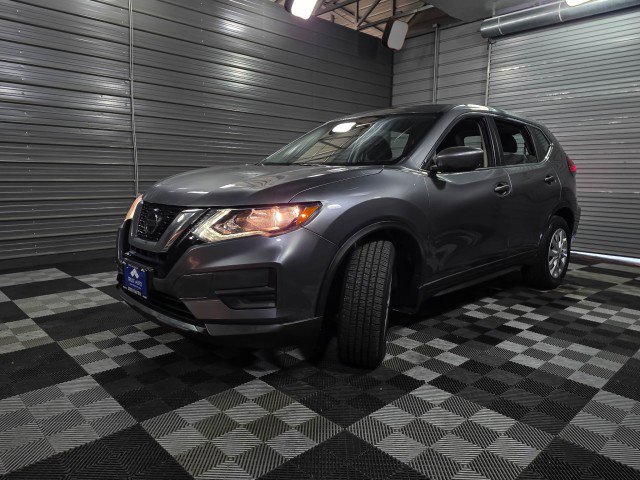 Used 2020 Nissan Rogue S image 37