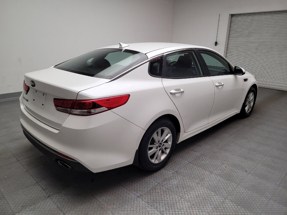 Used 2016 Kia Optima LX image 9