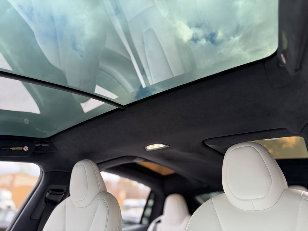 Used 2020 Tesla Model X Long Range image 52