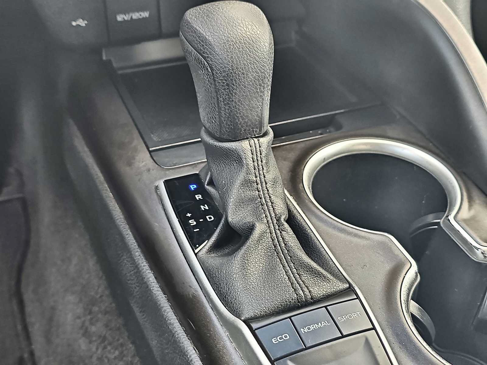 Used 2023 Toyota Camry LE FWD image 21