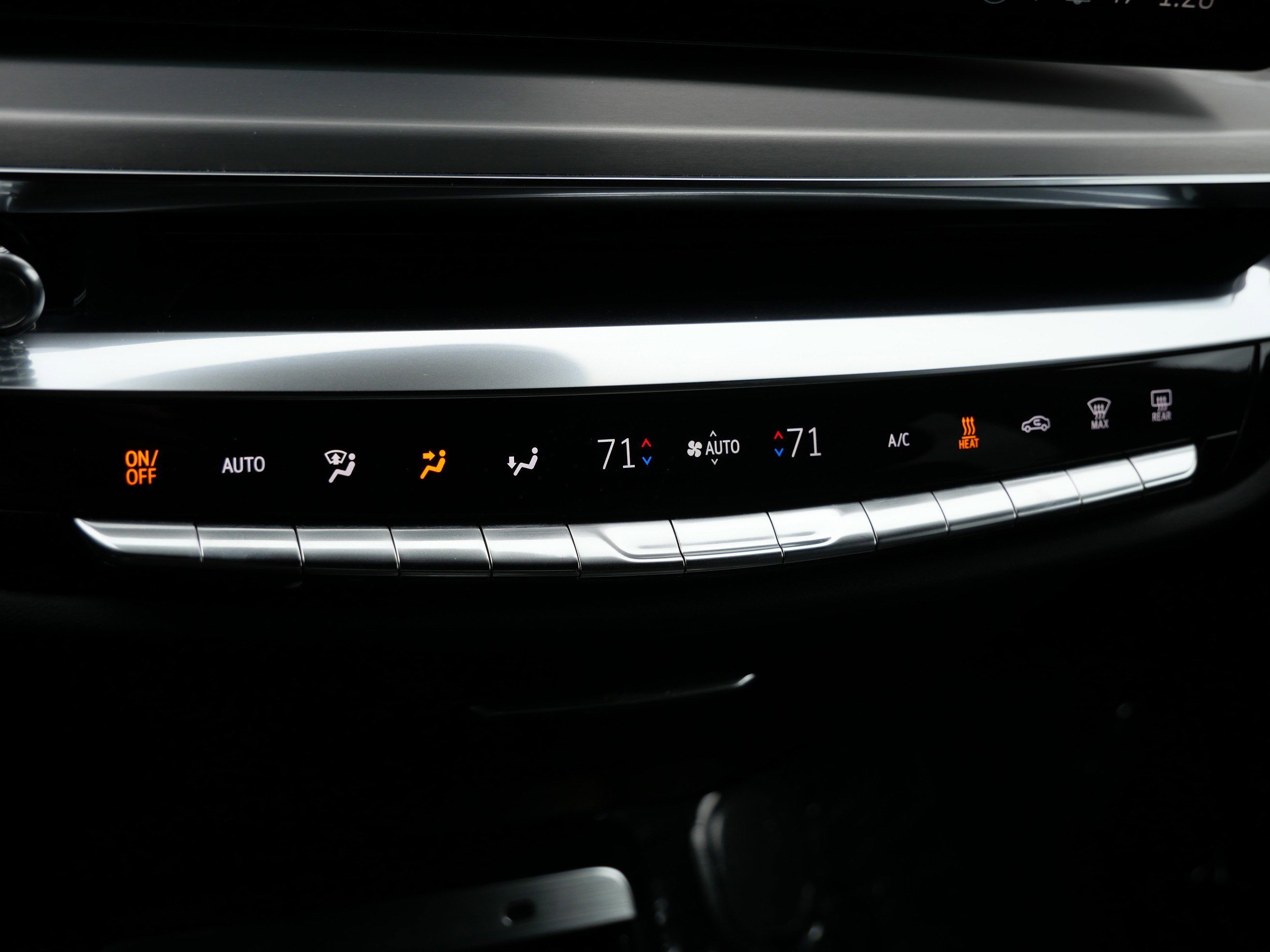 Certified 2024 Cadillac Lyriq Luxury w/ LPO, Floor Liner Package image 21