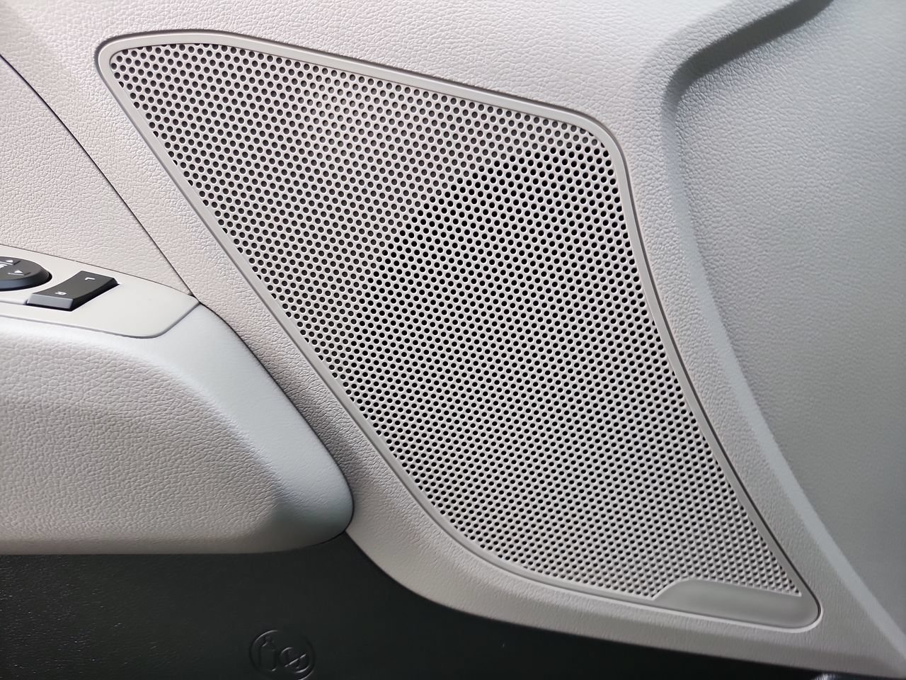 Used 2019 Hyundai Elantra SE FWD image 18
