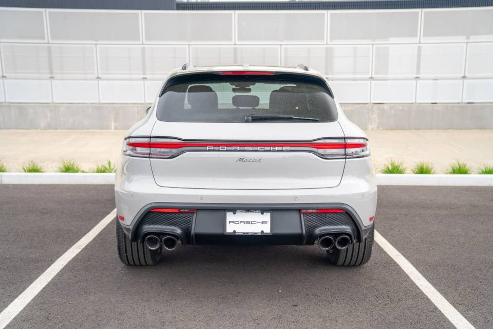 New 2026 Porsche Macan AWD/4WD image 7