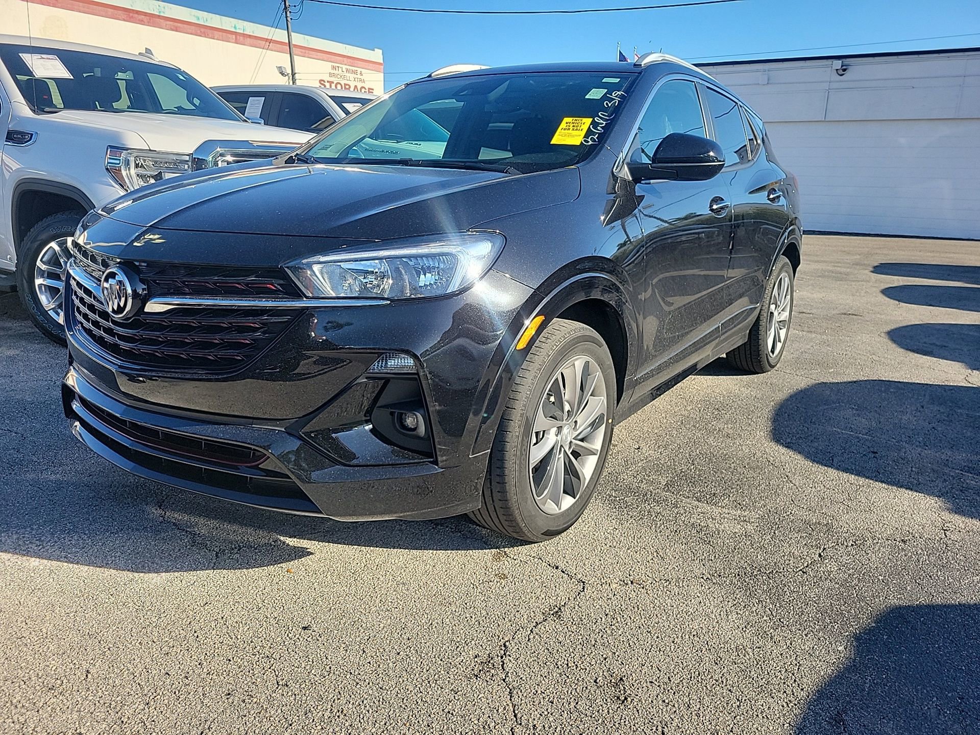 Used 2023 Buick Encore GX Select w/ Sport Touring Package image 2