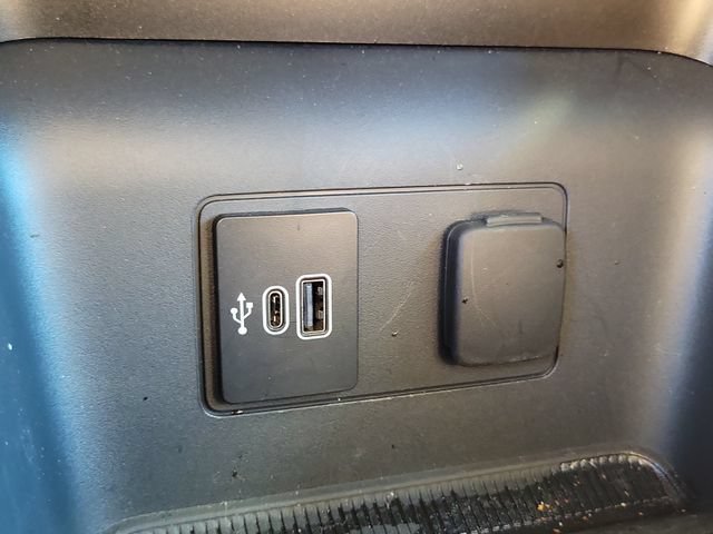 Used 2026 Ford Explorer Active w/ Active Comfort Package RWD image 10