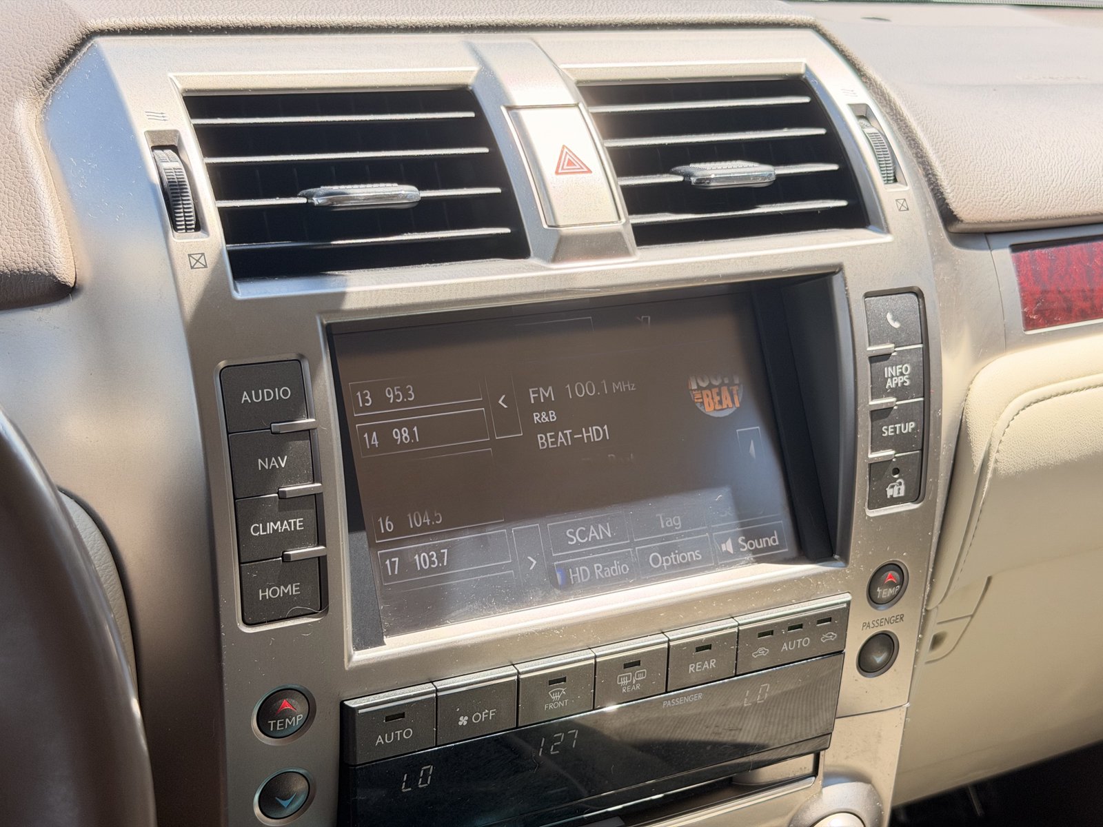 Used 2017 Lexus GX 460 Premium AWD/4WD image 23