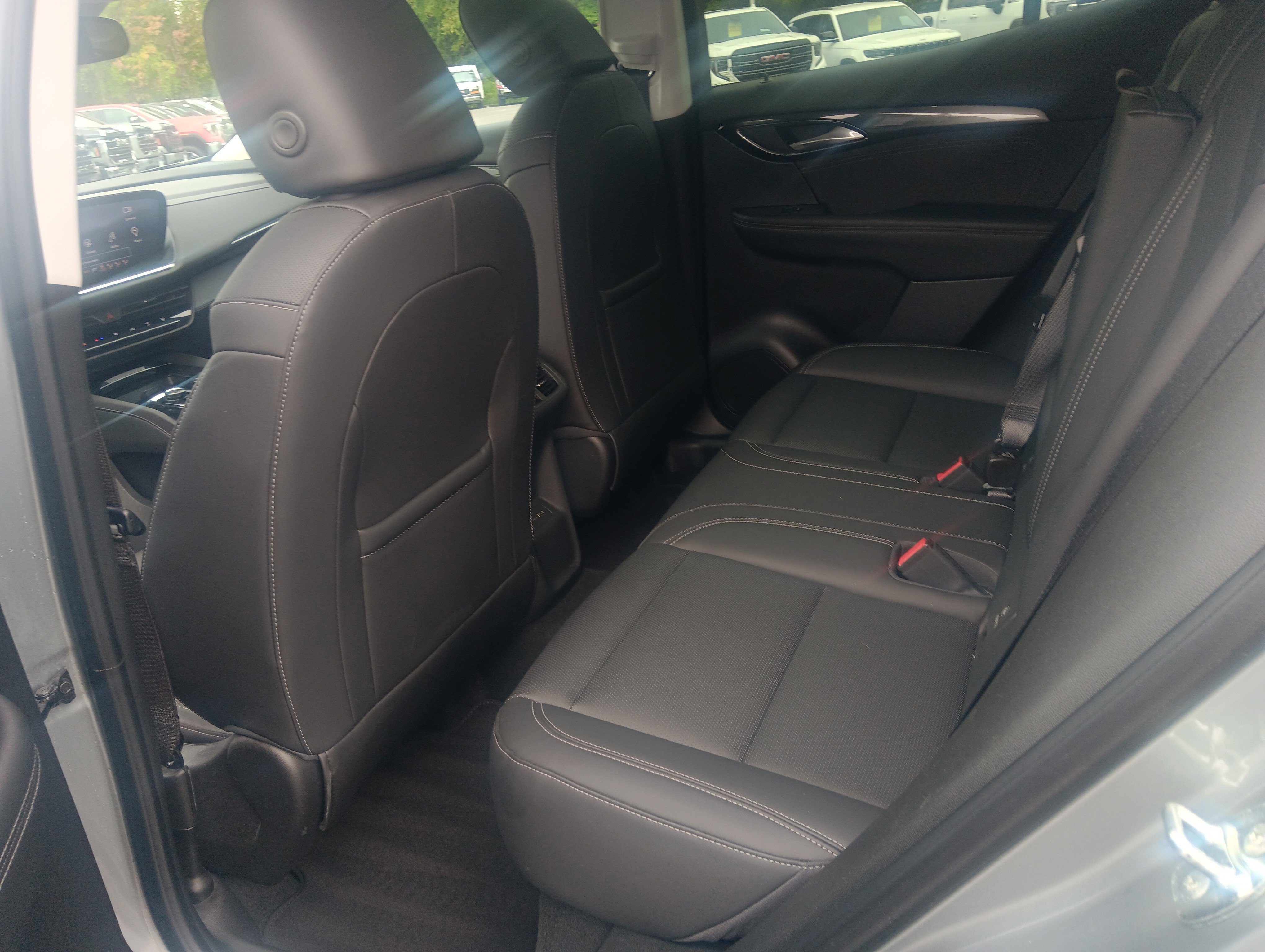 Used 2024 Buick Envision Preferred image 14