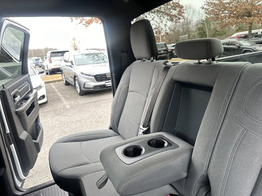 Used 2024 RAM 3500 Big Horn image 26