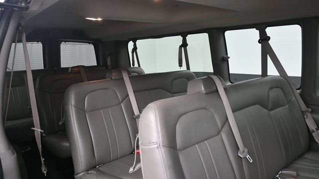Used 2024 Chevrolet Express 3500 LS RWD image 16