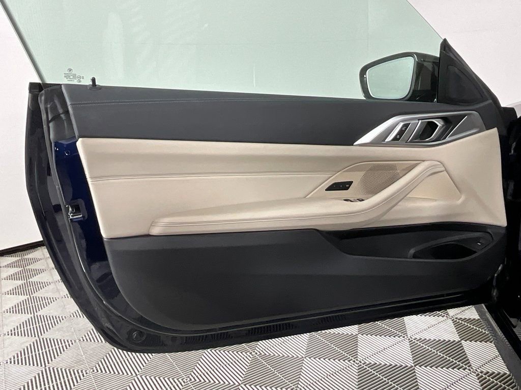Used 2024 BMW M440i Convertible w/ Premium Package image 20